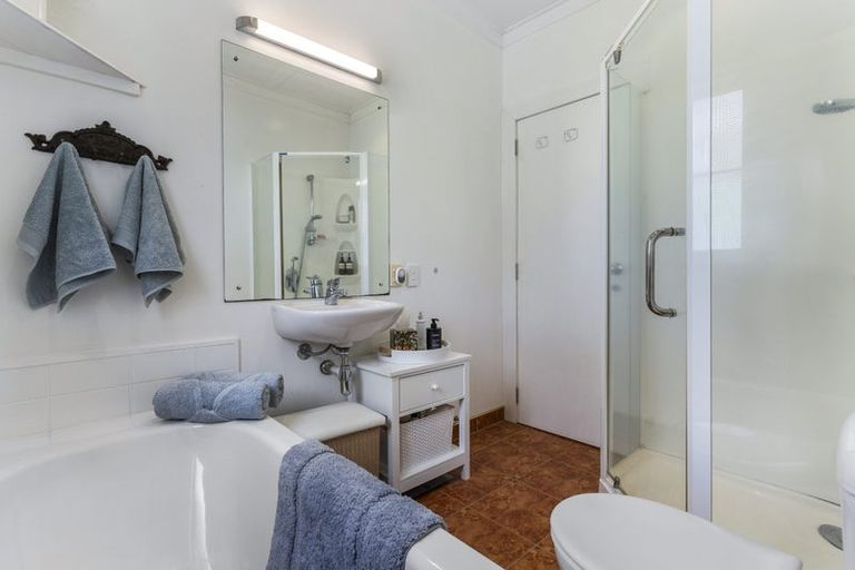 Photo of property in 16 Princes Street, Northcote Point, Auckland, 0627