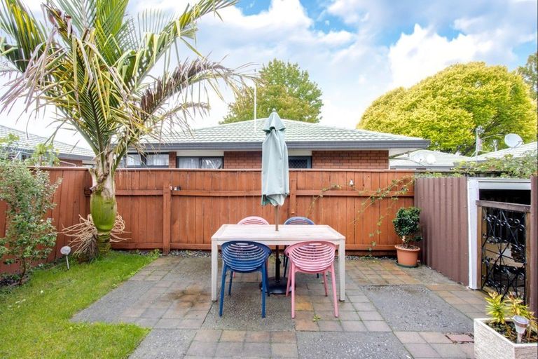 Photo of property in 54 Osier Road, Greenmeadows, Napier, 4112