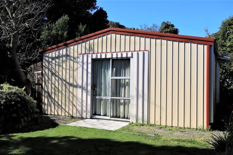 Photo of property in 85 South Road, Manaia, 4612