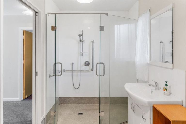 Photo of property in 50 Lyndhurst Crescent, Aranui, Christchurch, 8061