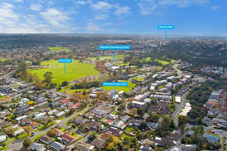 Photo of property in 439a West Coast Road, Glen Eden, Auckland, 0602
