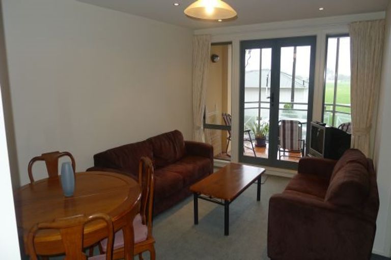 Photo of property in 3/80 Salamanca Road, Kelburn, Wellington, 6012