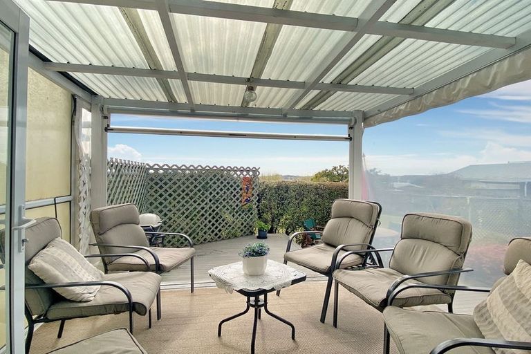Photo of property in 24 Te Paka Crescent, Te Kamo, Whangarei, 0112