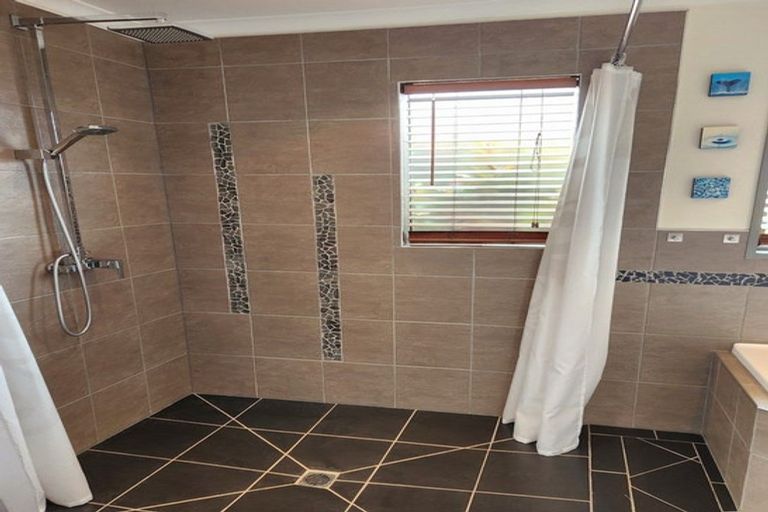 Photo of property in 28 Wellesley Street, Feilding, 4702