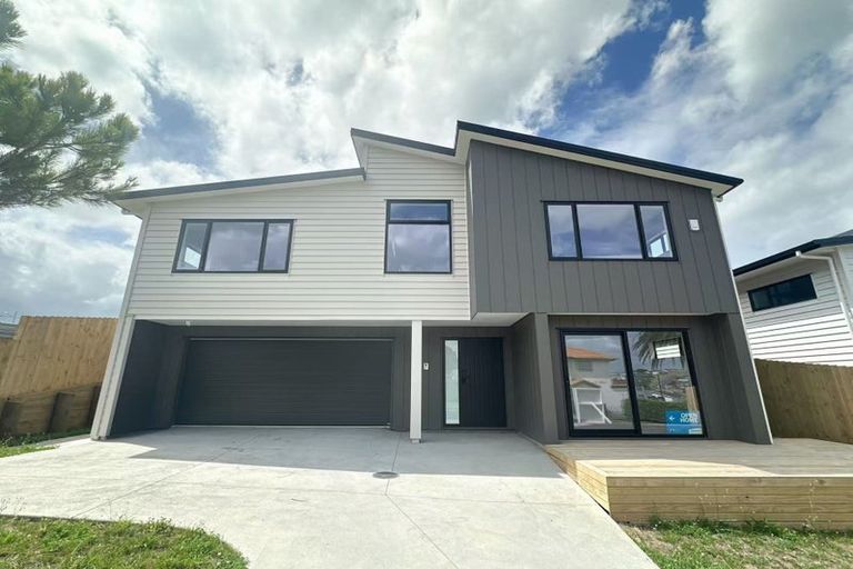 Photo of property in 33 Pinecrest Drive, Gulf Harbour, Whangaparaoa, 0930