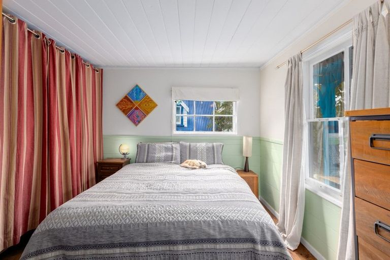 Photo of property in 38 Voelas Road, Lyttelton, 8082