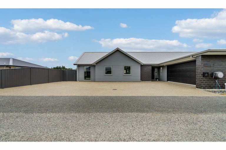 Photo of property in 24 Lindsay Way, Grasmere, Invercargill, 9810