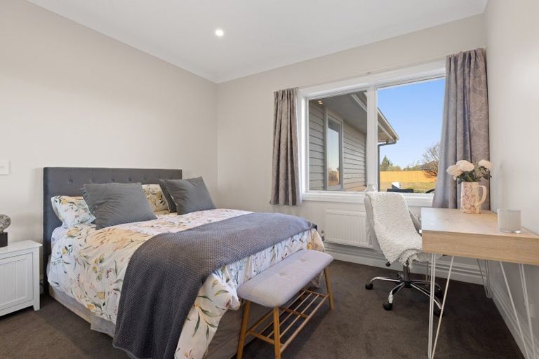 Photo of property in 28 Elizabeth Allen Drive, West Melton, 7618