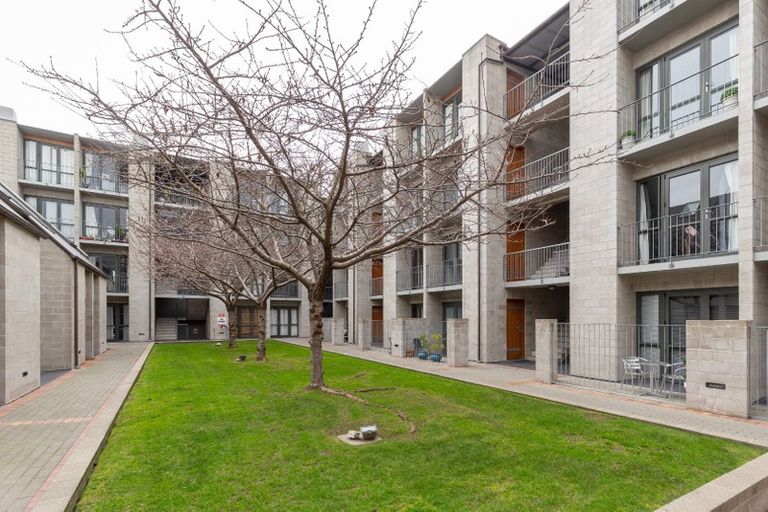 Photo of property in 6/868 Colombo Street, Christchurch Central, Christchurch, 8013