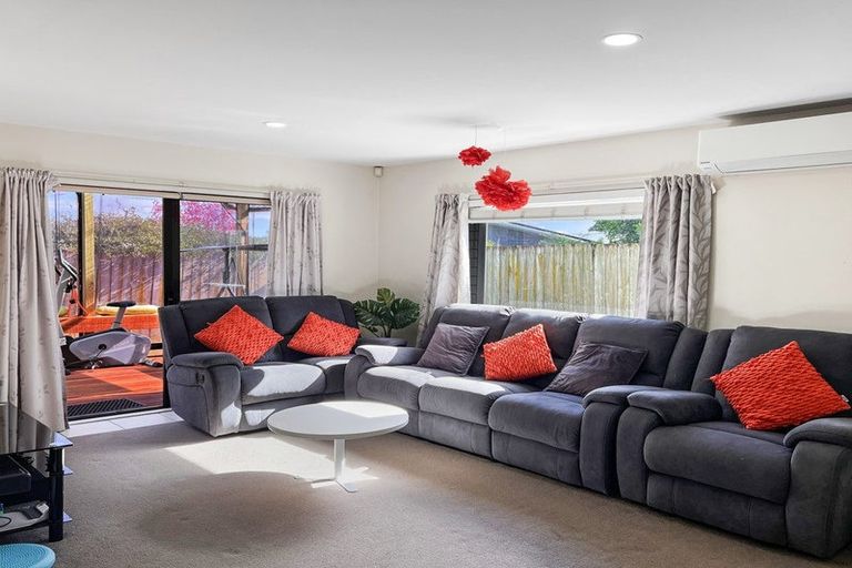 Photo of property in 5/18 Alicante Avenue, Hillpark, Auckland, 2102