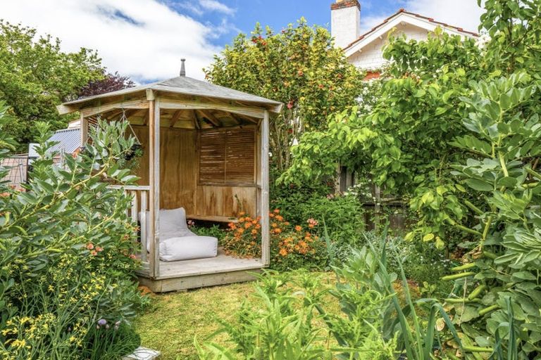 Photo of property in 77 Bedford Street, Saint Clair, Dunedin, 9012