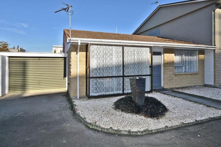 Photo of property in 2/14 Rotherham Street, Riccarton, Christchurch, 8041