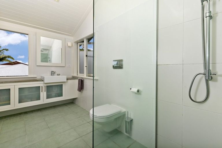 Photo of property in 3 Macky Avenue, Devonport, Auckland, 0624
