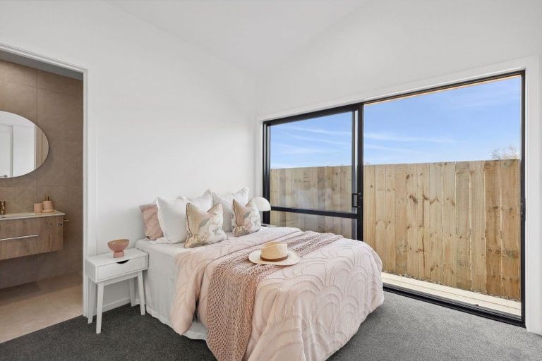 Photo of property in 16 One Haruru Street, Cambridge, 3493