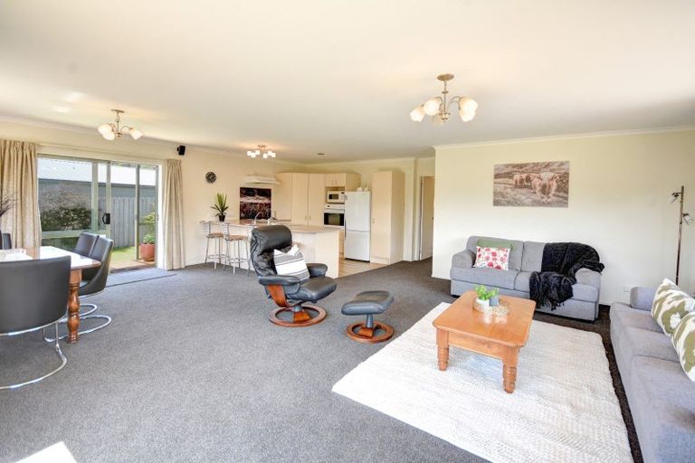 Photo of property in 8 Sandown Street, Waihola, Milton, 9073