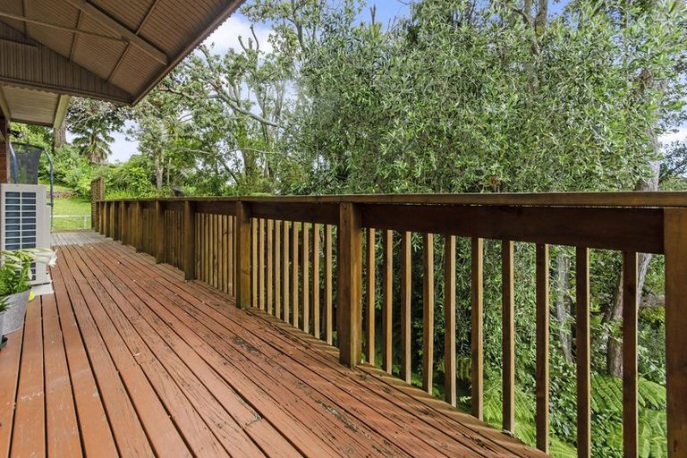 Photo of property in 2/12 Surville Place, Mairangi Bay, Auckland, 0630