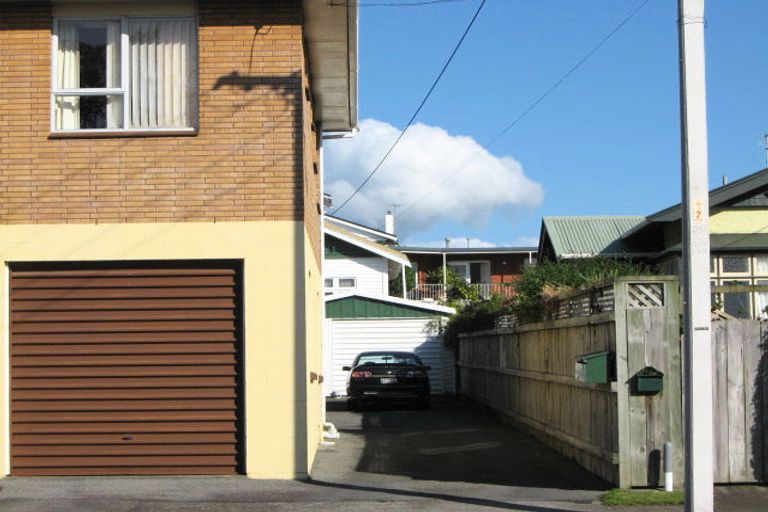 Photo of property in 3/11 Glen Almond Street, New Plymouth, 4310