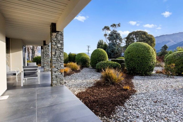 Photo of property in 660 Peninsula Road, Kelvin Heights, Queenstown, 9300