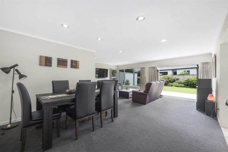 Photo of property in 6 Keswick Crescent, Huntington, Hamilton, 3210