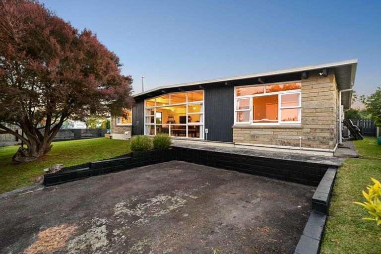 Photo of property in 11 Hillary Street, Chedworth, Hamilton, 3210