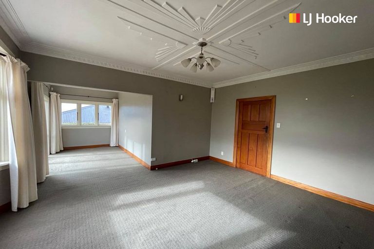 Photo of property in 64 Middleton Road, Kew, Dunedin, 9012