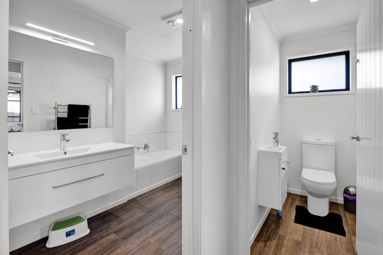 Photo of property in 48b Celia Street, Stratford, 4332