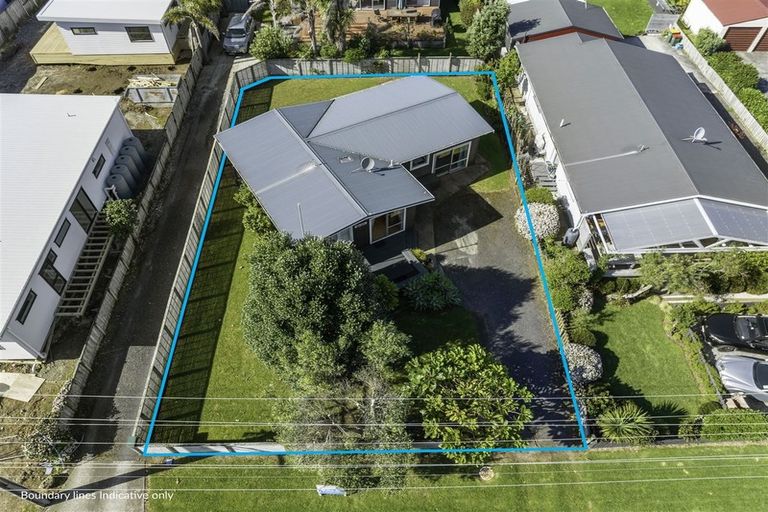 Photo of property in 17 Leo Street, Waihi Beach, 3611