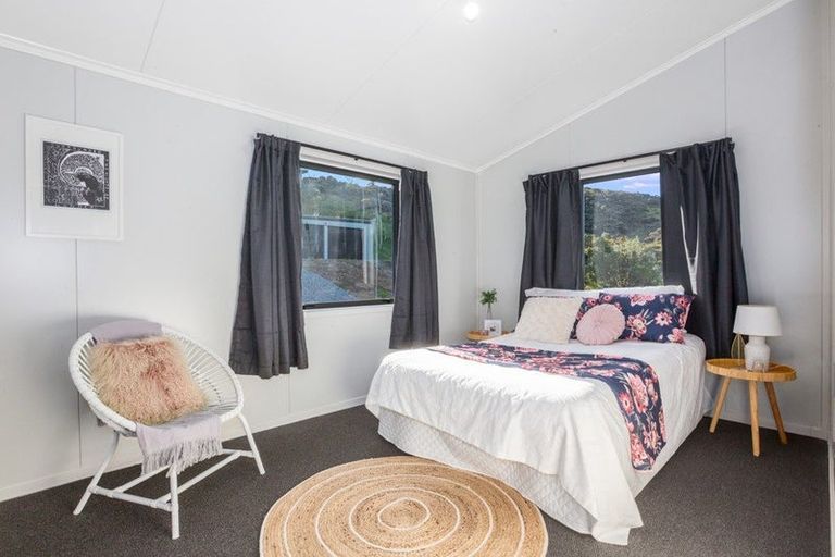 Photo of property in 48 Whanake Street, Titahi Bay, Porirua, 5022