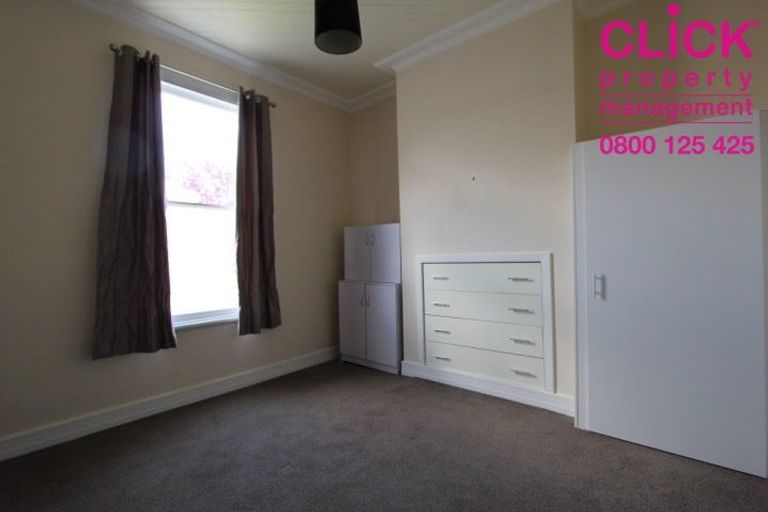 Photo of property in 64 South Road, The Glen, Dunedin, 9011