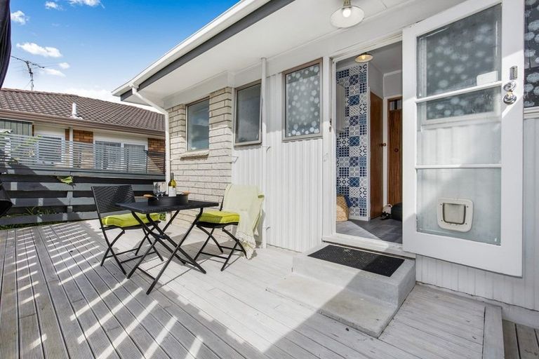 Photo of property in 1/24 Alfriston Road, Manurewa East, Auckland, 2102