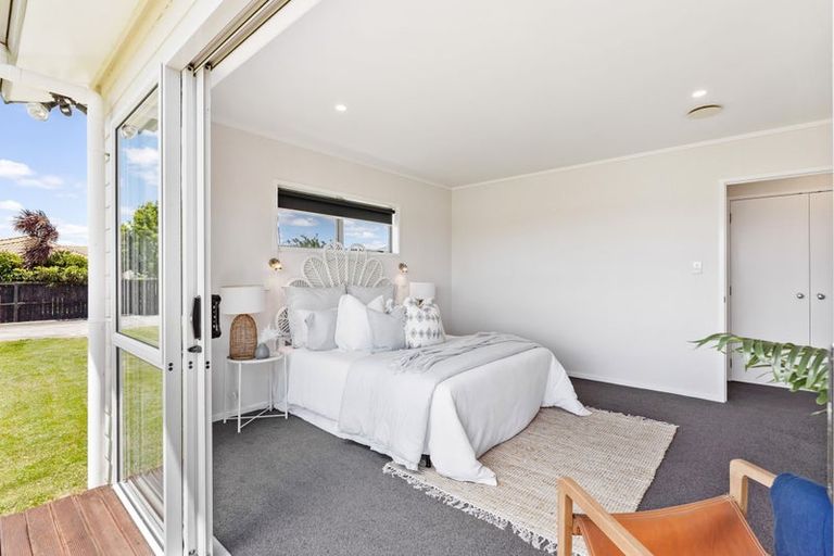 Photo of property in 15 Lowburn Avenue, Waipu, 0510