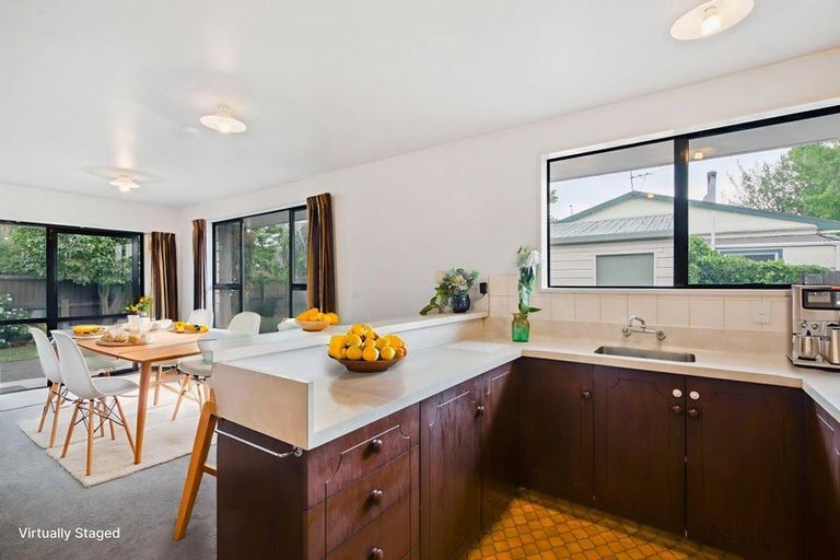 Photo of property in 2/181 Wairakei Road, Bryndwr, Christchurch, 8053