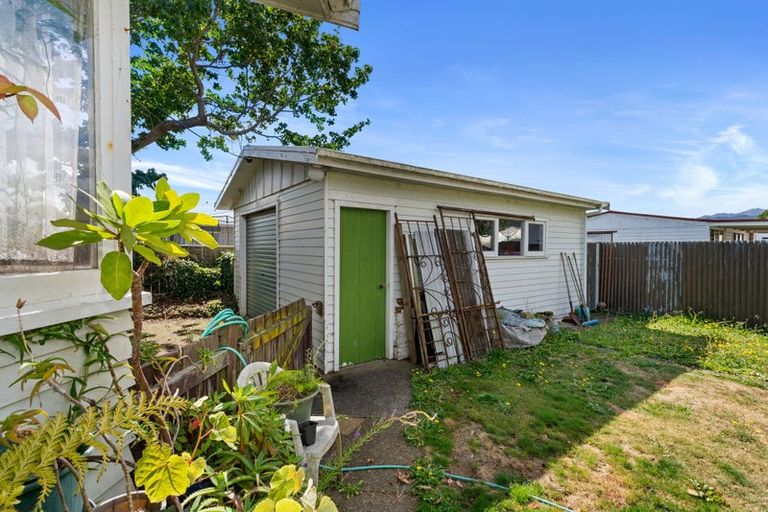 Photo of property in 13 Arran Street, Levin, 5510