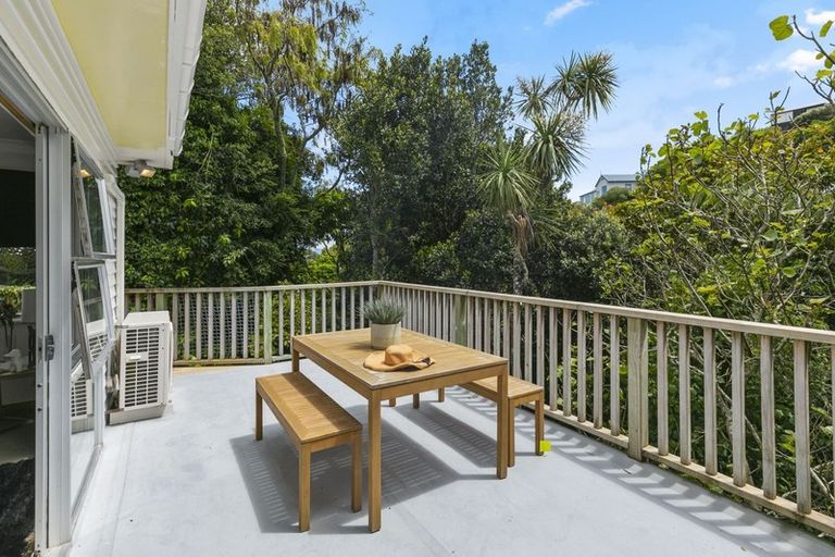 Photo of property in 4 Ngaumatau Road, Point Howard, Lower Hutt, 5013