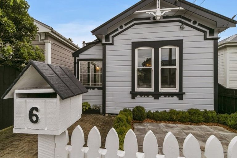 Photo of property in 6 Beach Street, Petone, Lower Hutt, 5012