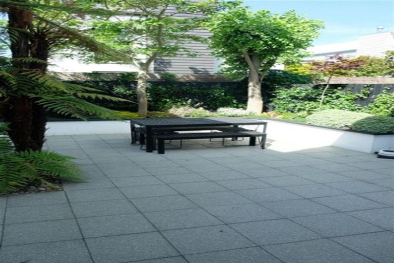 Photo of property in 130 Rossall Street, Merivale, Christchurch, 8014