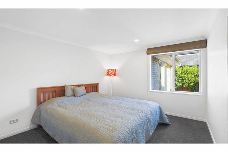 Photo of property in 24 Reka Street, Parklands, Christchurch, 8083