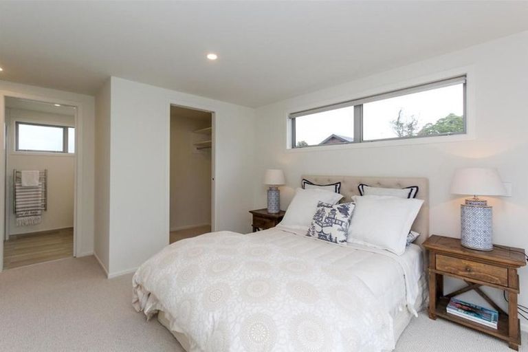 Photo of property in 4 Mackillop Way, Brooklands, New Plymouth, 4310