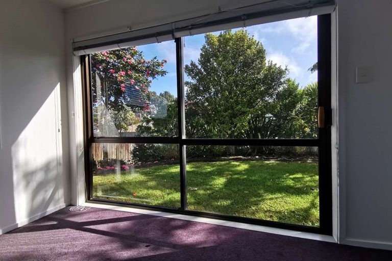 Photo of property in 22 Palomino Drive, Henderson, Auckland, 0612