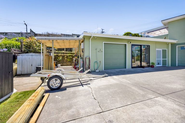 Photo of property in 5 Scott Street, Moturoa, New Plymouth, 4310