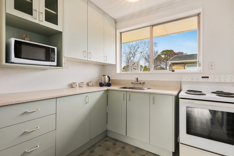 Photo of property in 1/39 Chipping Lane, Redwood, Christchurch, 8051