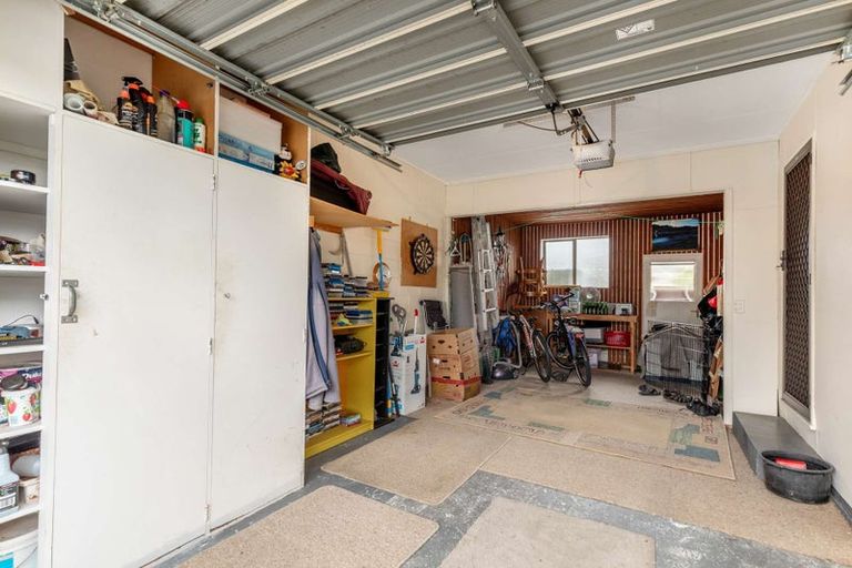 Photo of property in 5 Chertsey Court, Roslyn, Palmerston North, 4414