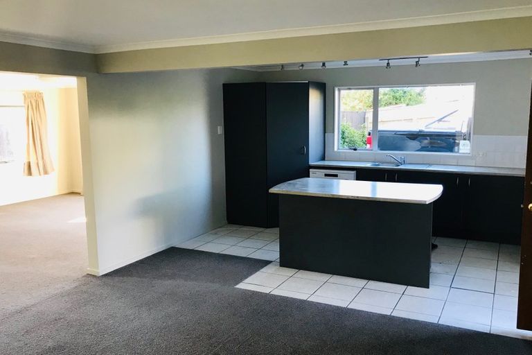 Photo of property in 38 Staithes Drive North, Whitby, Porirua, 5024