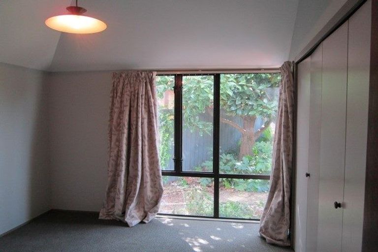 Photo of property in 21a Wairakei Road, Bryndwr, Christchurch, 8052