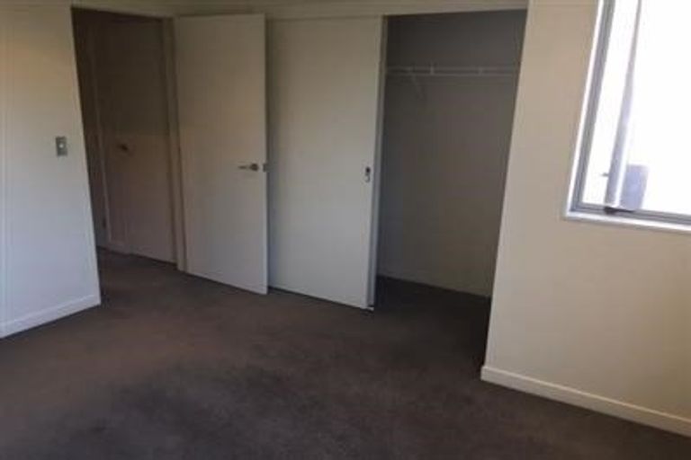 Photo of property in The Altair, 28/120 Rintoul Street, Newtown, Wellington, 6021