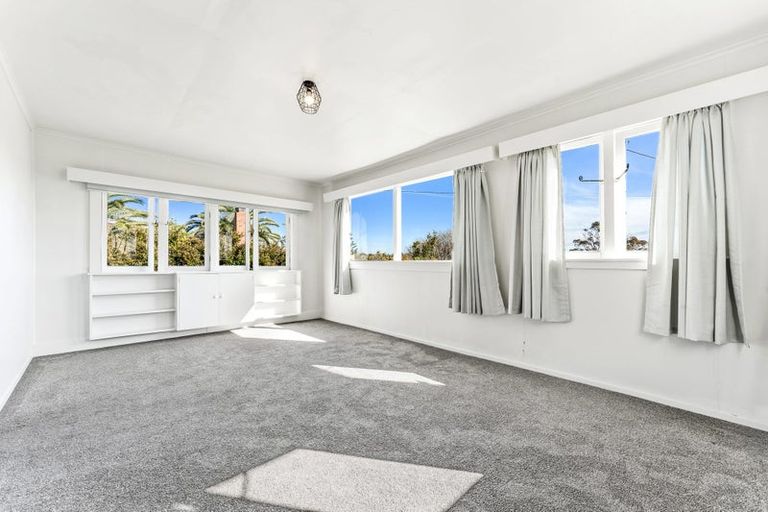 Photo of property in 7 Tiri Road, Manly, Whangaparaoa, 0930