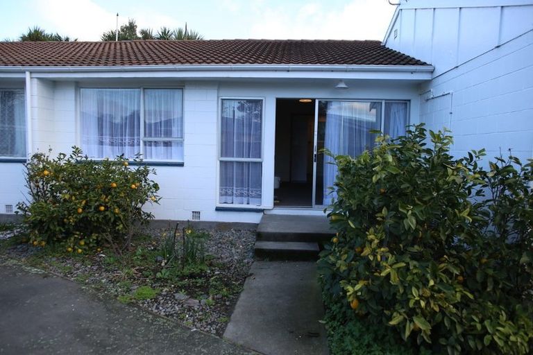 Photo of property in 3/16 Hargest Crescent, Sydenham, Christchurch, 8023