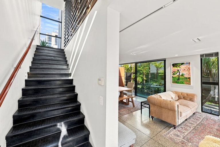 Photo of property in 1 Millbank Lane, Merivale, Christchurch, 8014