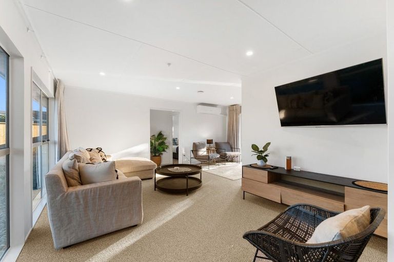 Photo of property in 23 Grace Crescent, Richmond Heights, Taupo, 3330