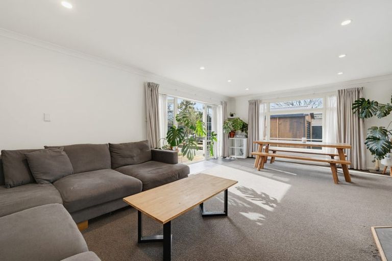Photo of property in 317 Wainoni Road, Avondale, Christchurch, 8061
